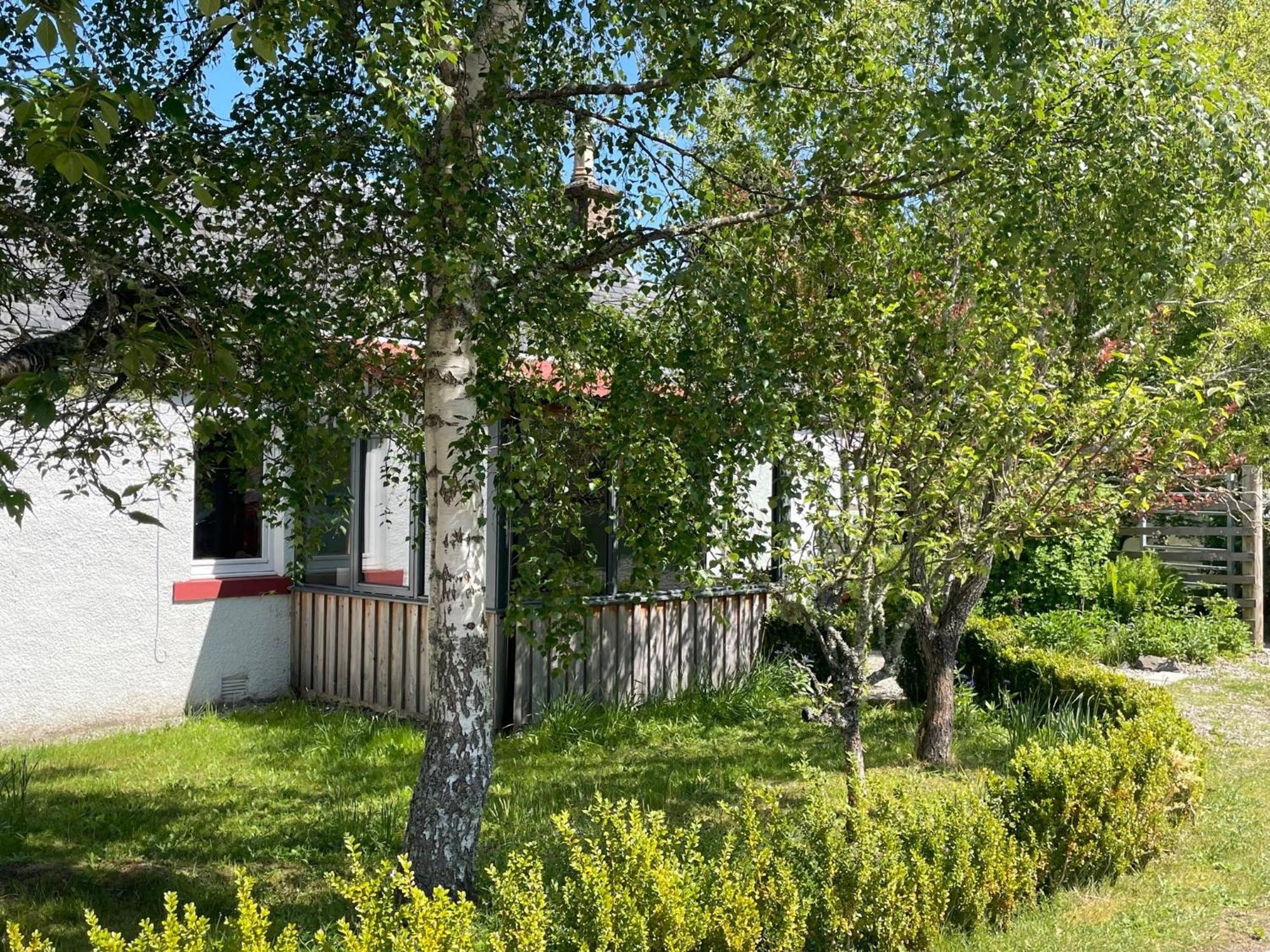 One Bed Cosy Highland Cottage Near Beauly Exterior photo